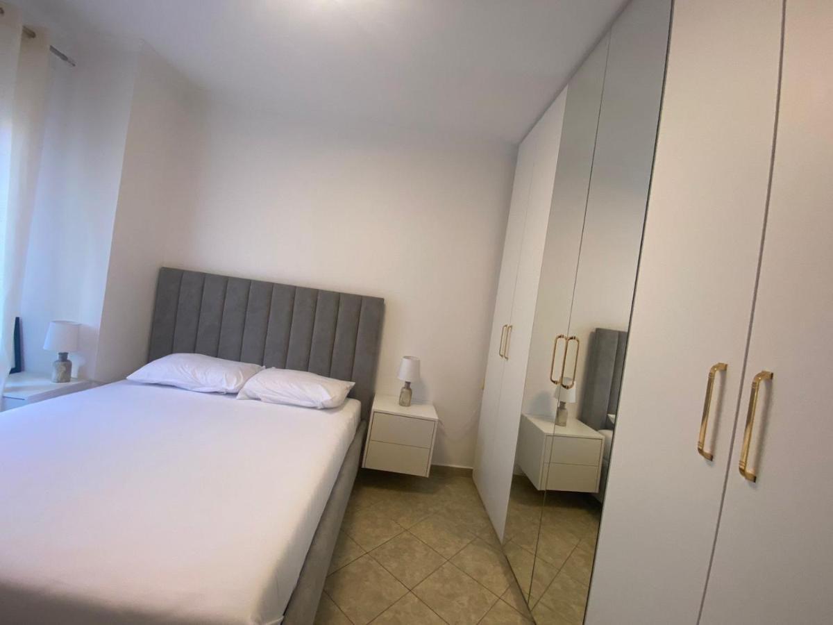 Guest House Open Room Durrës Exterior foto